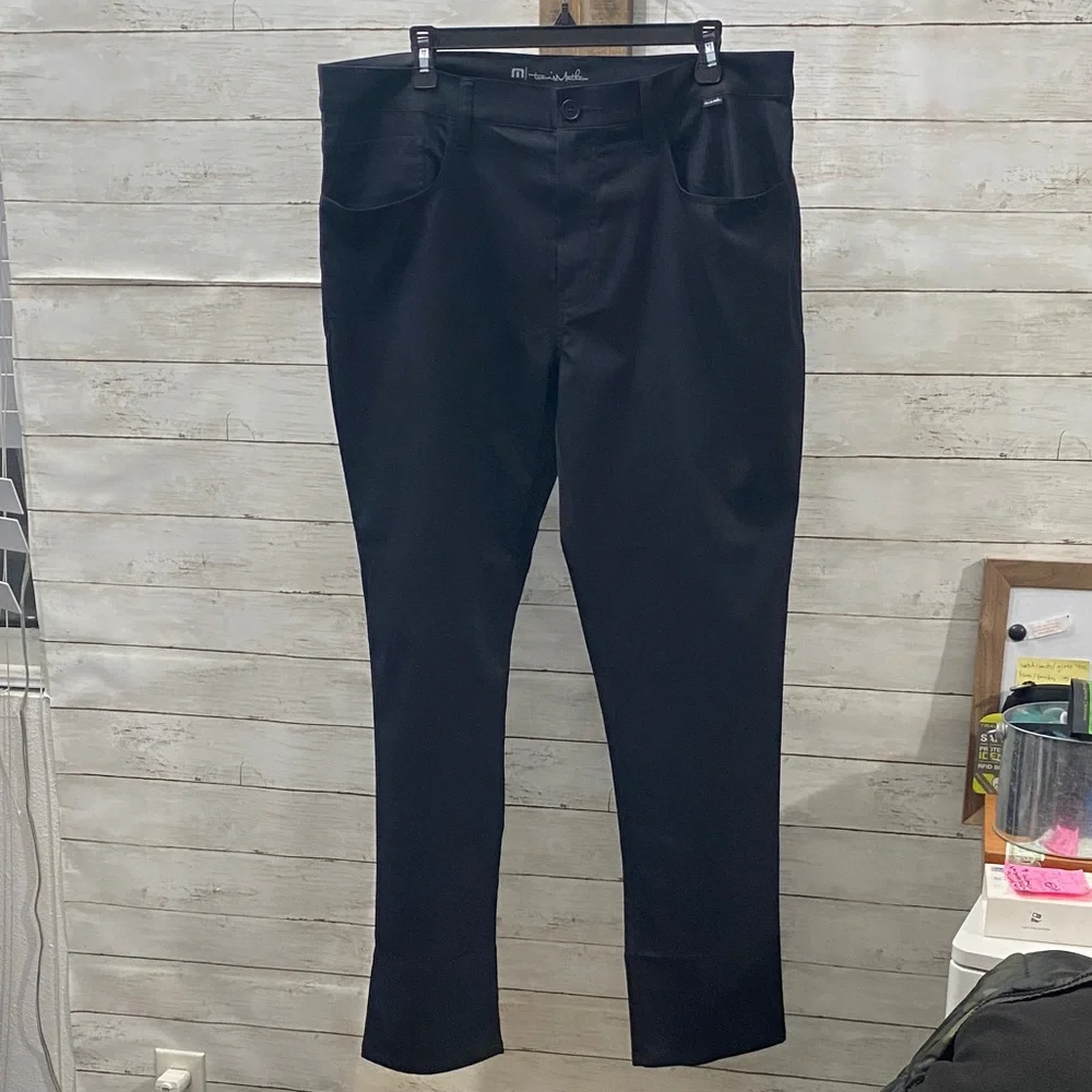 Travis Mathew Athletic/Dress Black Golf Pants‎
